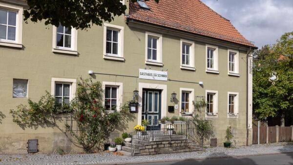 Gasthaus zum Schwan, Castell